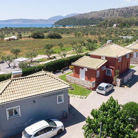 Spedion Villa - Near To Sea Villas With Heated Swimming Pool Gythio Extérieur photo