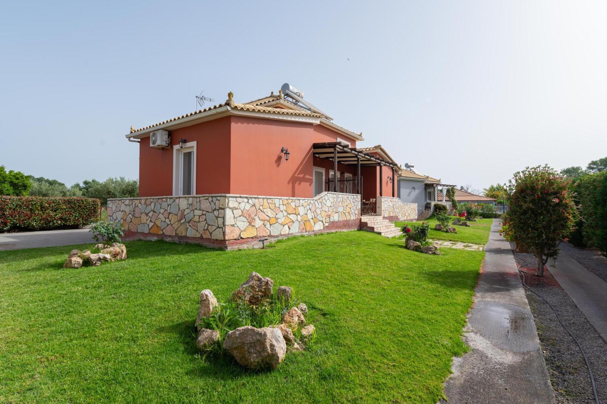 Spedion Villa - Near To Sea Villas With Heated Swimming Pool Gythio Extérieur photo