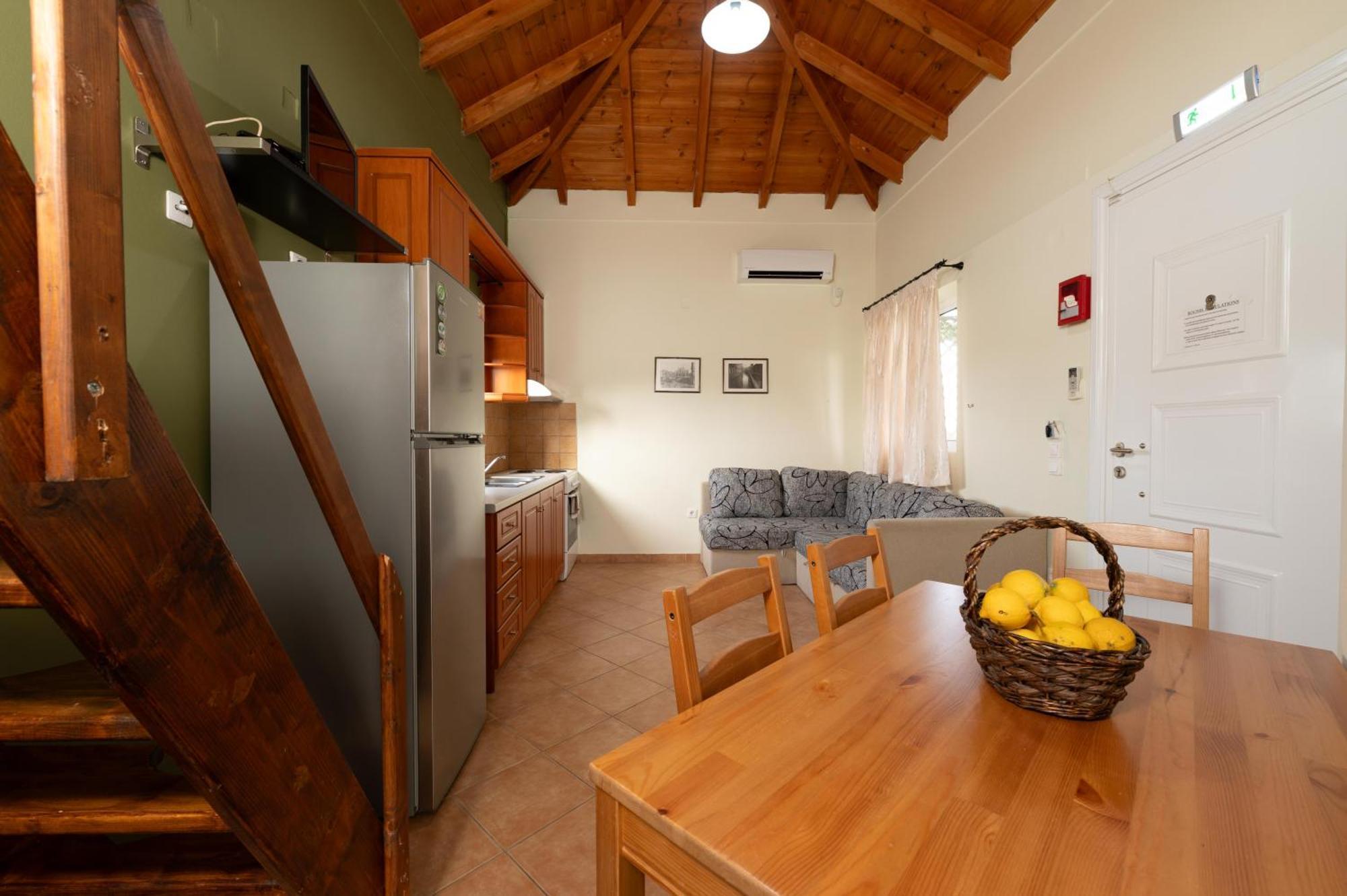 Spedion Villa - Near To Sea Villas With Heated Swimming Pool Gythio Extérieur photo