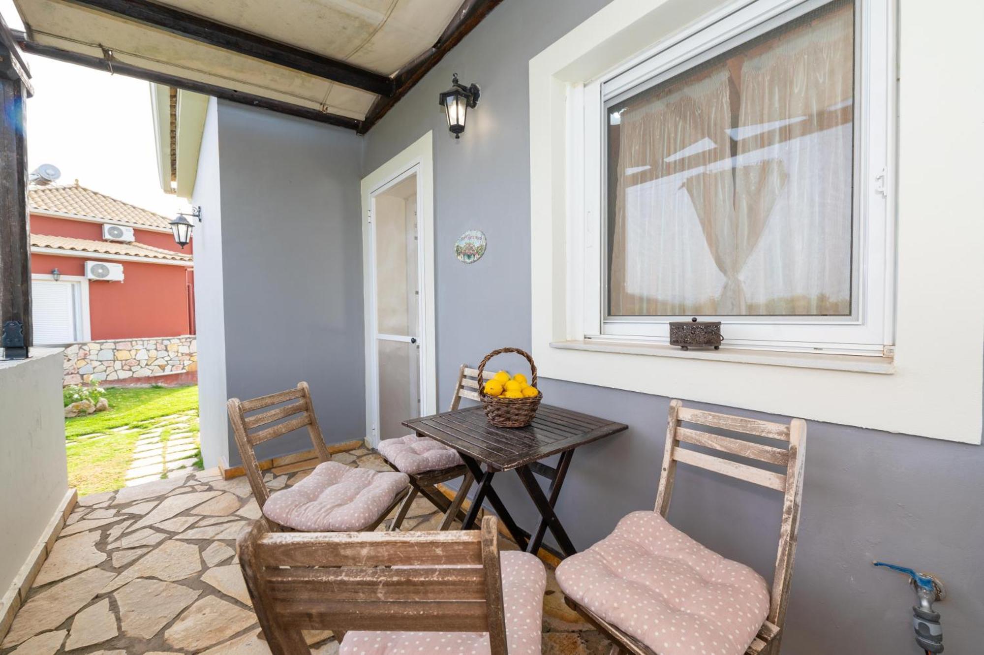 Spedion Villa - Near To Sea Villas With Heated Swimming Pool Gythio Extérieur photo
